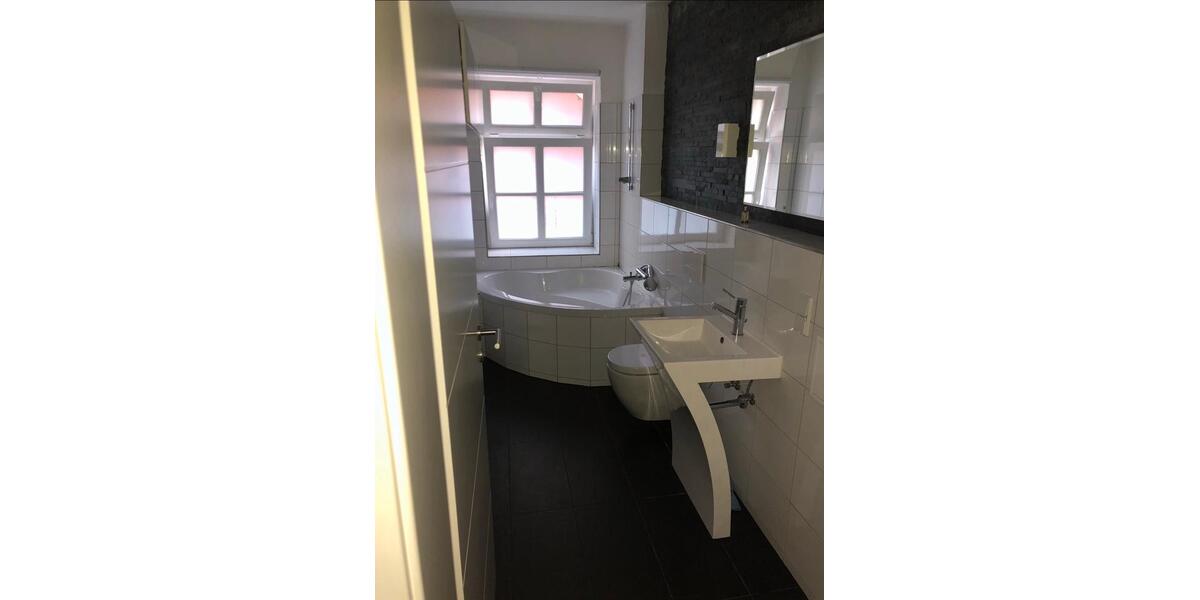 Erdgeschoßwohnung Forchheim - 4 Zimmer, 89 m&sup2;, 1.300&euro; | Angebot:27590043