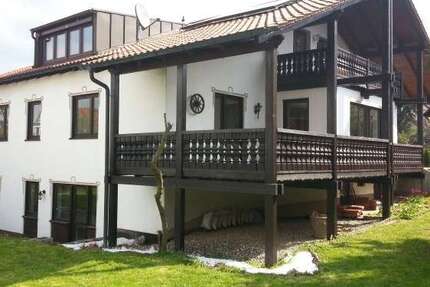 Haus Uttenreuth - 6 Zimmer, 316 m&sup2;, 2.950&euro; | Angebot:26382722