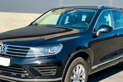 VW Touareg 183.428 km 18.450 &euro; Nürnberg 90459