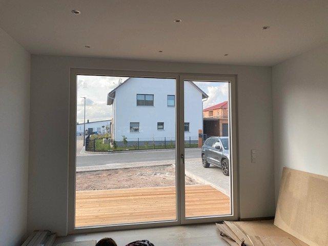 Erdgeschoßwohnung Markt Erlbach - 3 Zimmer, 90 m&sup2;, 1.130&euro; | Angebot:27595563
