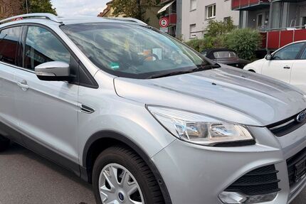 Ford Kuga 40.000 km 10.950 &euro; Nürnberg 90431
