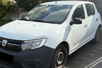 Dacia Sandero 206.000 km 1.900 &euro; Nürnberg 90429