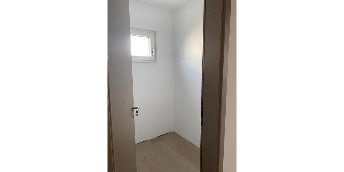 Erdgeschoßwohnung Markt Erlbach - 3 Zimmer, 90 m&sup2;, 1.130&euro; | Angebot:27595563