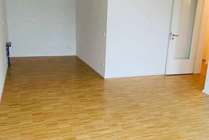 Wohnung Nürnberg Schoppershof - 2 Zimmer, 73 m&sup2;, 1.089&euro; | Angebot:27688436