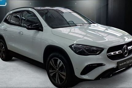 Mercedes-Benz GLA 180 24.498 km 32.890 &euro; Nürnberg 90429