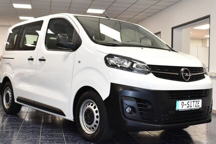 Opel Vivaro 119.637 km 17.770 &euro; Nürnberg 90431