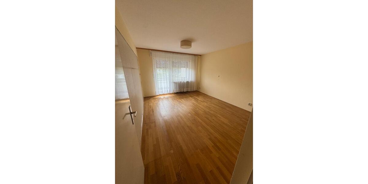 Reihenhaus Schwaig Bei Nürnberg - 5.5 Zimmer, 150 m&sup2;, 480.000&euro; | Angebot:27155364