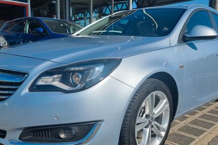 Opel Insignia 93.800 km 7.200 &euro; Nürnberg 90431