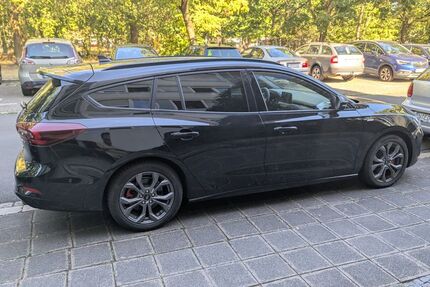 Ford Focus 13.600 km 17.900 &euro; Nürnberg 90461