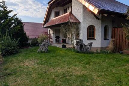 Haus Pretzfeld - 4 Zimmer, 160 m&sup2;, 1.690&euro; | Angebot:27614432