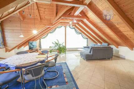 Wohnung Röttenbach - 2 Zimmer, 53 m&sup2;, 595&euro; | Angebot:19022129