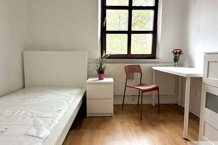 Zimmer Erlangen Buckenhofer Siedlung - 1 Zimmer, 530&euro; | Angebot:27657856
