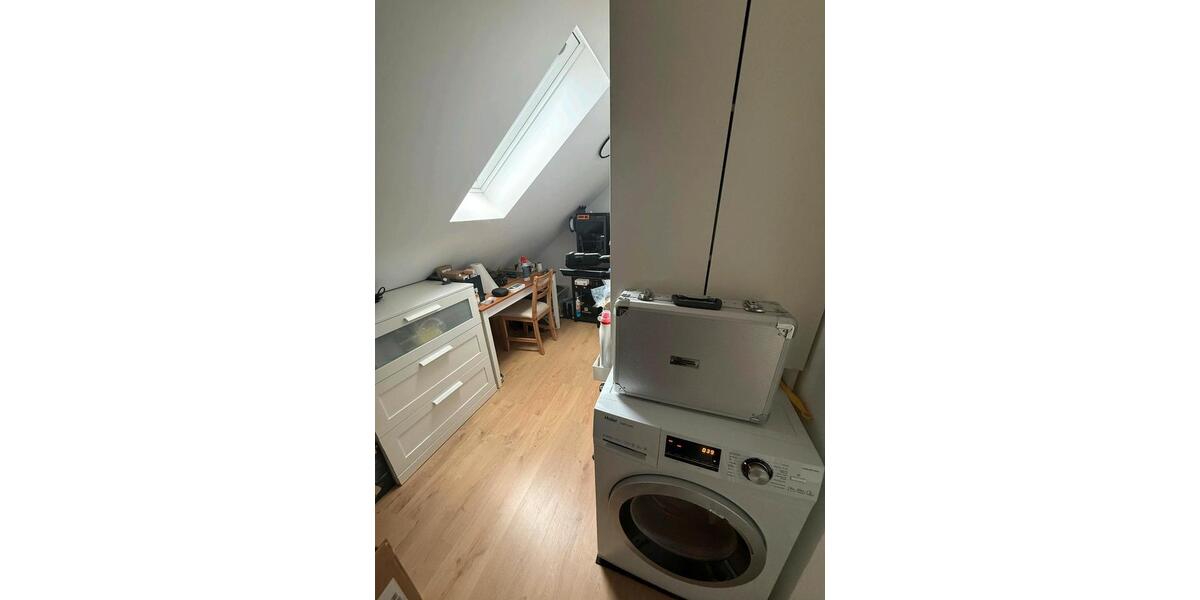 Dachgeschoßwohnung Veitsbronn - 3.5 Zimmer, 88 m&sup2;, 1.250&euro; | Angebot:27609789