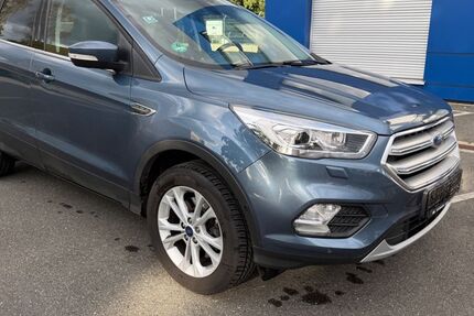 Ford Kuga 161.000 km 7.999 &euro; Schwabach 91126