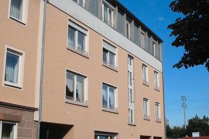 Wohnung Nürnberg Sankt Leonhard - 4 Zimmer, 80 m&sup2;, 720&euro; | Angebot:27609555