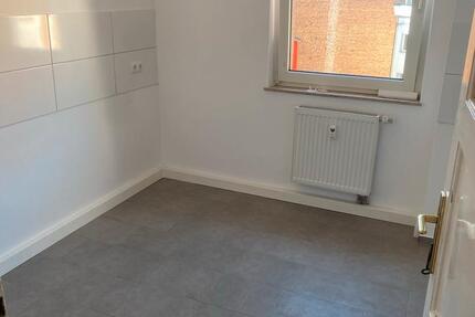 Wohnung Nürnberg Gleißhammer - 5 Zimmer, 136 m&sup2;, 1.600&euro; | Angebot:27565331