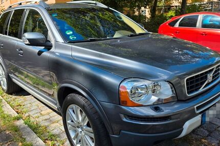 Volvo XC90 233.000 km 8.995 &euro; Nürnberg 90471