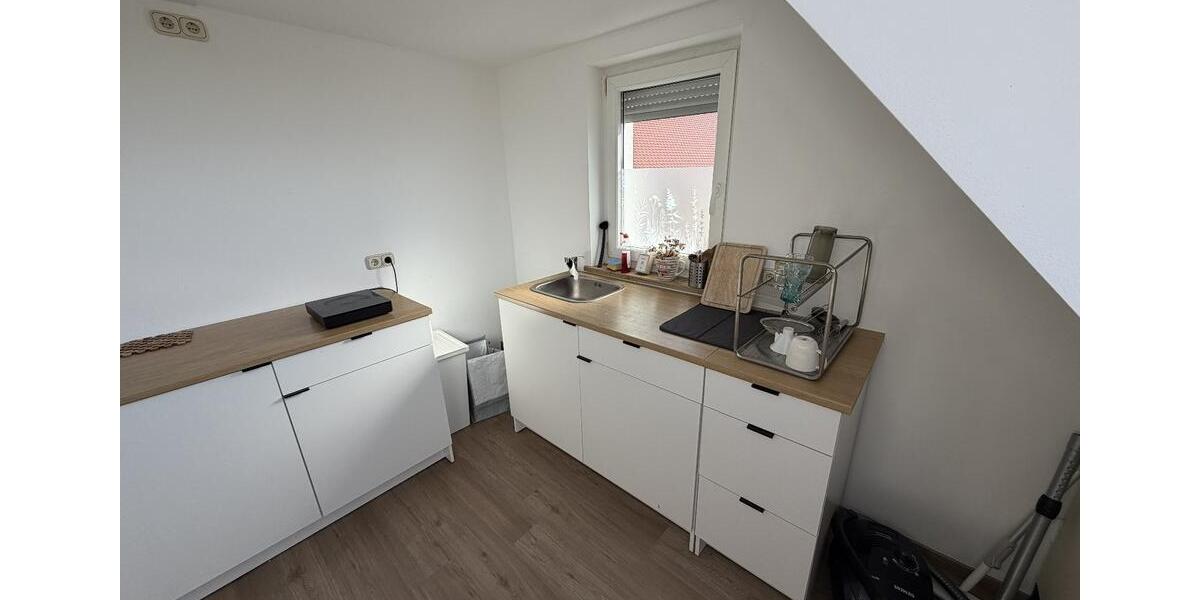 Dachgeschoßwohnung Heßdorf - 3 Zimmer, 70 m&sup2;, 690&euro; | Angebot:27622519