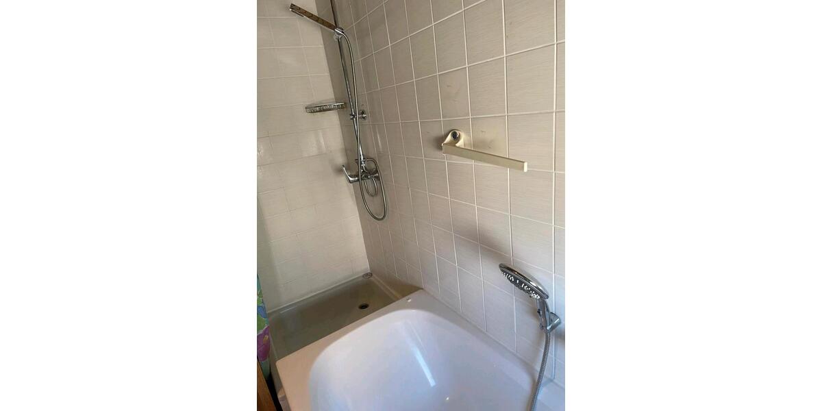 Dachgeschoßwohnung Erlangen Alterlangen - 3 Zimmer, 60 m&sup2;, 680&euro; | Angebot:27582423