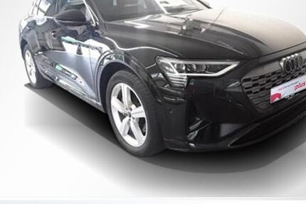 Audi Q8 e-tron 24.400 km 40.750 &euro; Nürnberg 90411