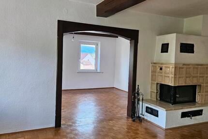 Wohnung Pretzfeld - 5 Zimmer, 162 m&sup2;, 1.200&euro; | Angebot:27606387