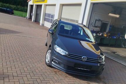 VW Touran 150.000 km 14.800 &euro; Obertrubach 91286