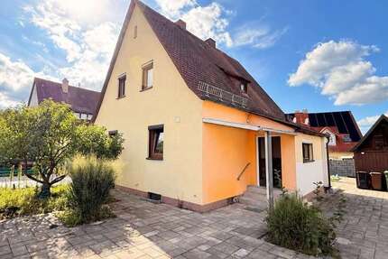 Haus Lauf - 4 Zimmer, 111 m&sup2;, 368.000&euro; | Angebot:24345847