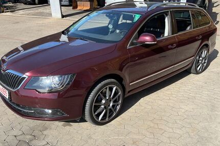 Skoda Superb 221.522 km 6.599 &euro; Nürnberg 90431