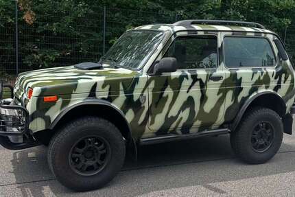 Lada Niva 46.756 km 15.000 &euro; Nürnberg 90475