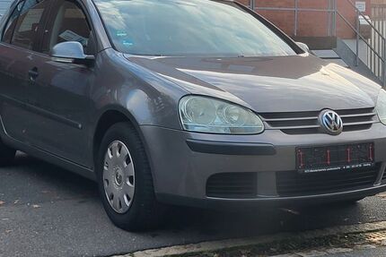VW Golf 98.000 km 990 &euro; Oberasbach 90522