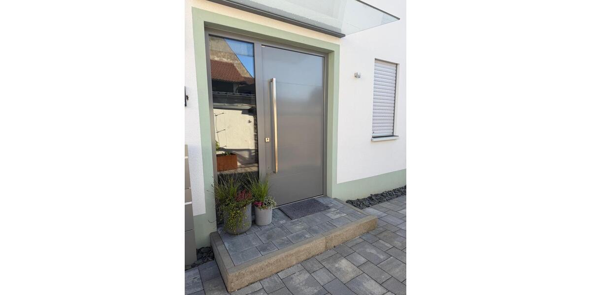 Erdgeschoßwohnung Baiersdorf - 3 Zimmer, 87 m&sup2;, 1.480&euro; | Angebot:27598476