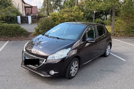 Peugeot 208 144.000 km 3.750 &euro; Oberasbach 90522