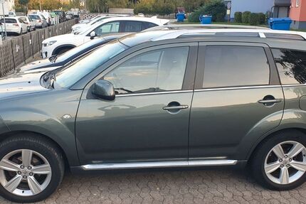 Peugeot 4007 182.000 km 3.800 &euro; Fürth 90765