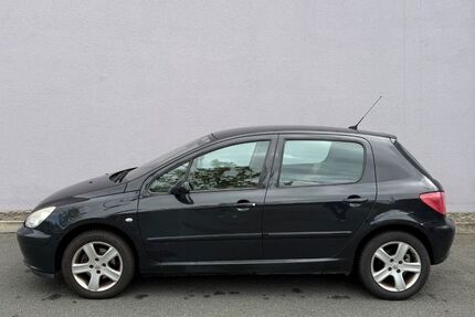 Peugeot 307 180.000 km 1.990 &euro; Erlangen 91056