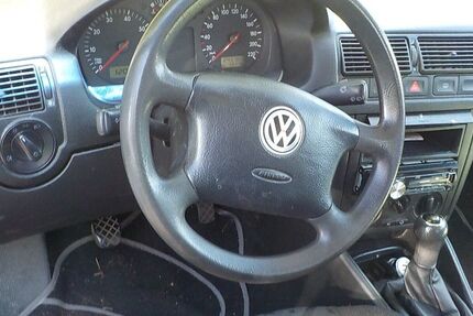 VW Golf 245.000 km 750 &euro; Oberasbach 90522