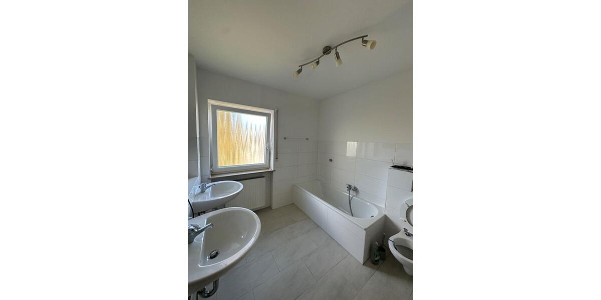 Reihenhaus Röthenbach an der Pegnitz - 6 Zimmer, 135 m&sup2;, 590.000&euro; | Angebot:25343804