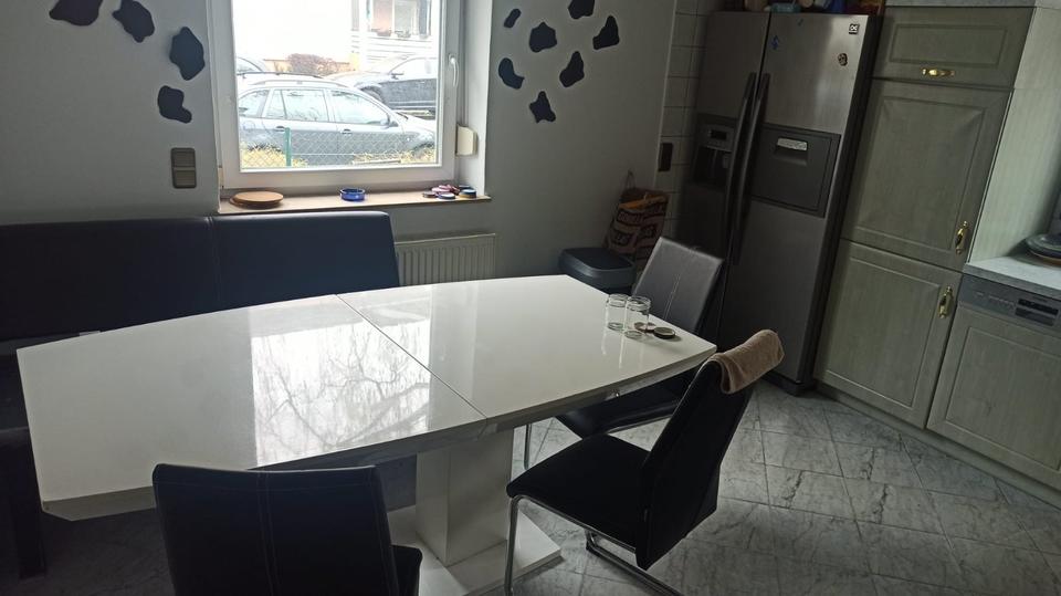 Etagenwohnung Nürnberg Hasenbuck - 4 Zimmer, 100 m&sup2;, 445&euro; | Angebot:27631845