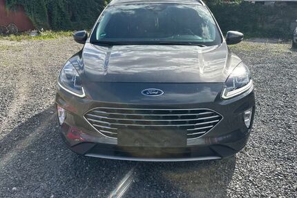 Ford Kuga 52.000 km 17.500 &euro; Fürth 90763