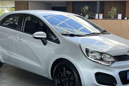 Kia Rio 100.000 km 3.970 &euro; Cadolzburg bei Nürnberg 90556