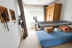 Einfamilienhaus mit Doppelgarage, Carport und großem Garten - Einfamilienhaus Weisendorf | Angebot:27651236
