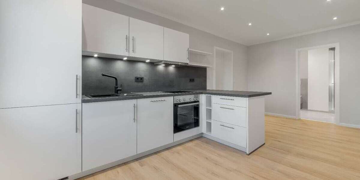 Etagenwohnung Lauf an der Pegnitz Heuchling - 4 Zimmer, 111 m&sup2;, 1.475&euro; | Angebot:27470623