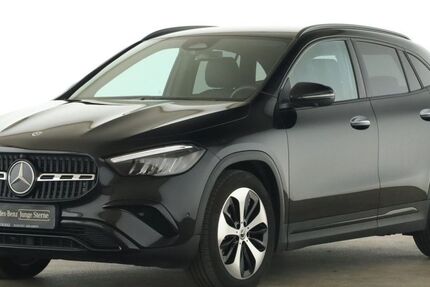 Mercedes-Benz GLA 200 11.293 km 38.967 &euro; Forchheim 91301