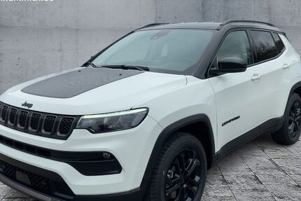 Jeep Compass 44.720 km 23.990 &euro; Fürth 90765