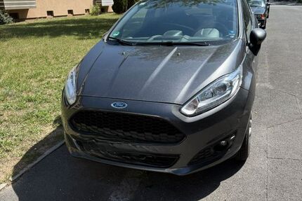 Ford Fiesta 93.000 km 7.200 &euro; Erlangen 91058
