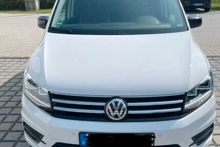 VW Caddy 104.920 km 12.000 &euro; Nürnberg 90459