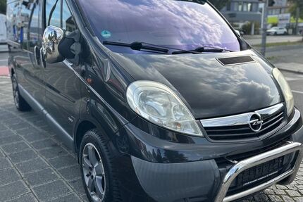 Opel Vivaro 151.000 km 9.999 &euro; Nürnberg 90482