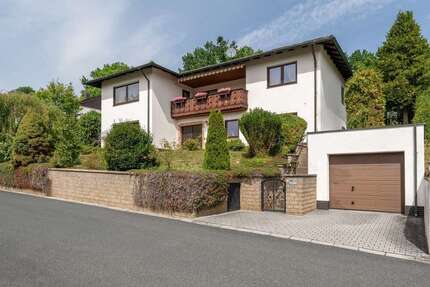 Haus Veitsbronn - 7 Zimmer, 217 m&sup2;, 499.000&euro; | Angebot:27341971