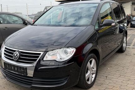 VW Touran 246.999 km 1.899 &euro; Nürnberg 90439