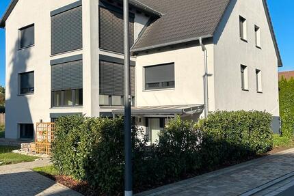 Wohnung Eggolsheim - 3 Zimmer, 105 m&sup2;, 1.150&euro; | Angebot:27597808