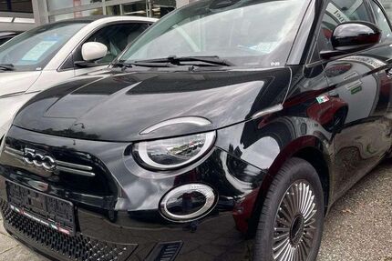 Fiat 500e 9.900 km 18.990 &euro; Nürnberg 90482